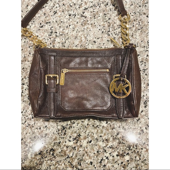 Michael Kors brown leather crossbody w goldaccents - Picture 2 of 4